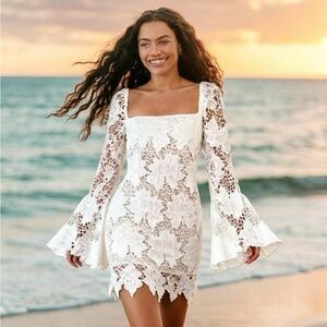Rumer NWT White Bridal Crochet Lace Bell Sleeve Tropez Mini Dress medium